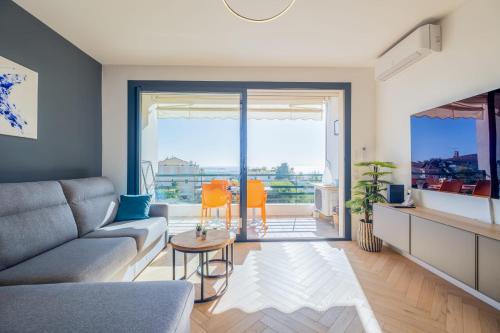 Appartement  PERFECT  2 pièces type loft dans une résidence de standing  11 Avenue du Roi Albert 1er Cannes