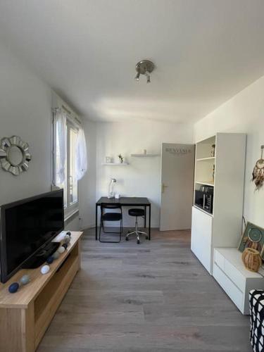 Appartement Petit nid douillet - Studio - Rives du Lez - WIFI 55 Place Louis et Marie Tregaro Montpellier