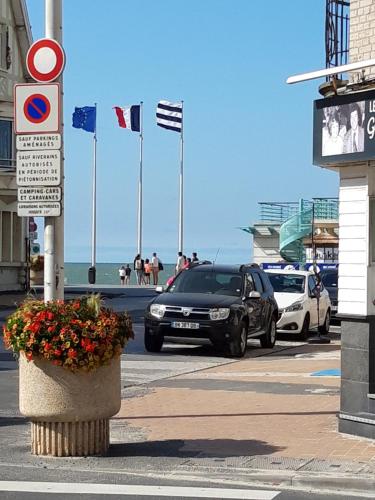 Petit studio vue mer 50m de la plage Malo Malo-les-Bains france