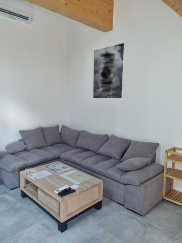 Appartement Petite maison 25 Rue des Prés l'Aubépine Champagne-sur-Seine