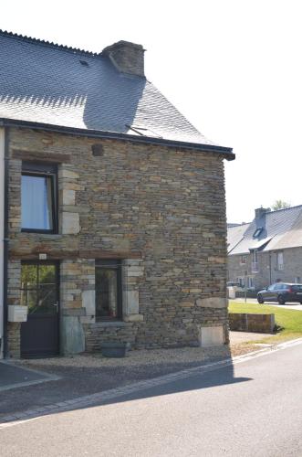 Petite maison de caractère Montertelot france