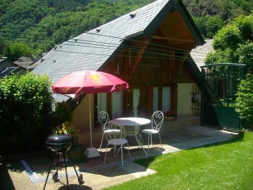 petite maison de montagne avec jardin Cier-de-Luchon france