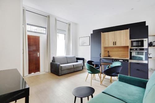 Pick A Flat's Apartment in Bastille - Rue du Petit Musc Paris france