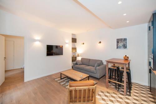 Pick A Flat's Apartment in Le Marais - Rue Sainte Croix de la Bretonnerie Paris france