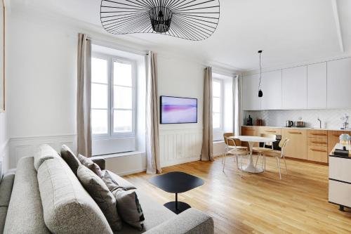 Pick A Flat's Apartment in Marais/Oberkampf - bvd du Temple Paris france