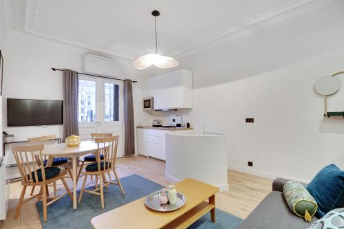 Pick A Flat's Apartment in Neuilly sur Seine - Avenue Charles de Gaulle Neuilly-sur-Seine france