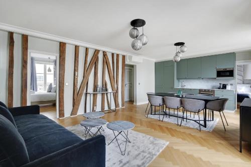 Pick A Flat's Apartment - Rue Lepic Paris france