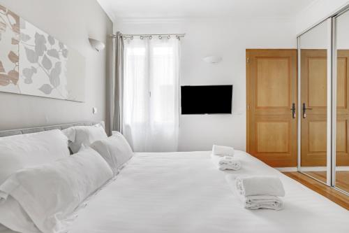 Pick A Flat's Apartments in Batignolles - Rue Biot Paris france