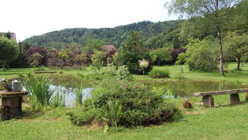 B&B / Chambre d'hôtes Pied des Milles Etang - Les Capucins 2, voie du Tram, 70310 Faucogney-et-la-Mer