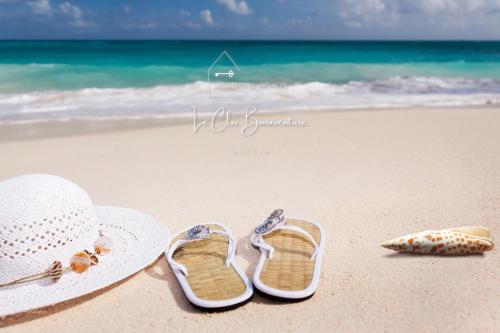 Pieds dans le sable à Saint Tropez XIX Saint-Tropez france