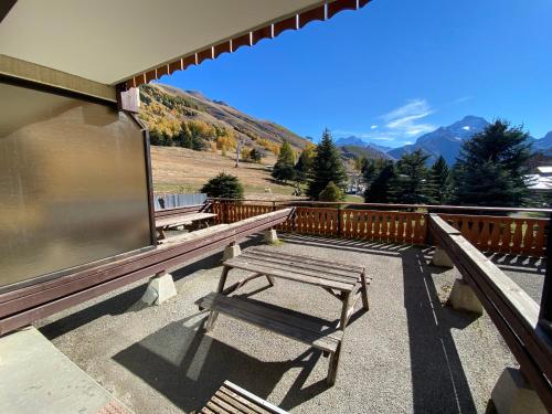 Pieds des pistes, 2 alpes, appartement avec très grande terrasse Les Deux Alpes france