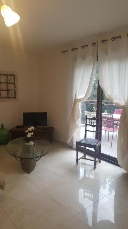 Appartement Pietracorbara les Chênes les chenes chez victor - hameau campolavia - Pietra Corbara, 20233 Oreta