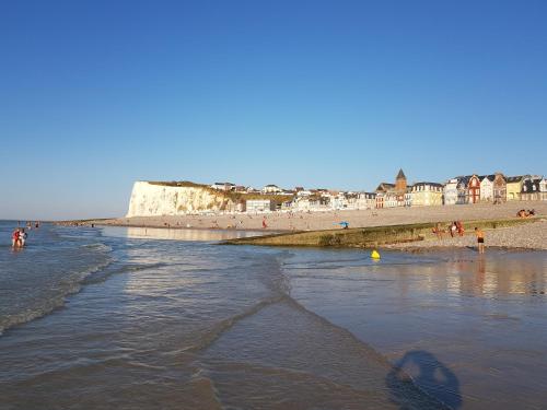 Plage à 50m Appartement Rêves bleus Villa Les Bains de Mers Mers-les-Bains france