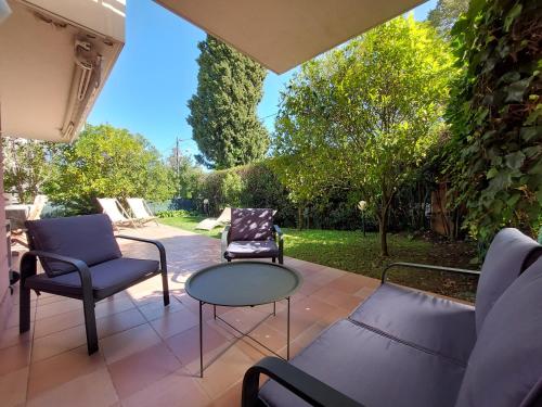 Appartement Plage la Salis 3 chambres, Jardin - 3 bedrooms Le Libeccio 42 Avenue de la Salis Antibes