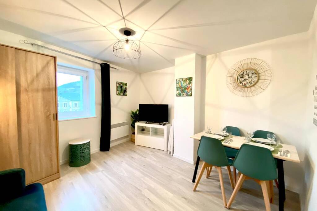 Appartement Plein centre Etretat, 5mins à pied de la plage 2 Avenue de Verdun, 76790 Étretat