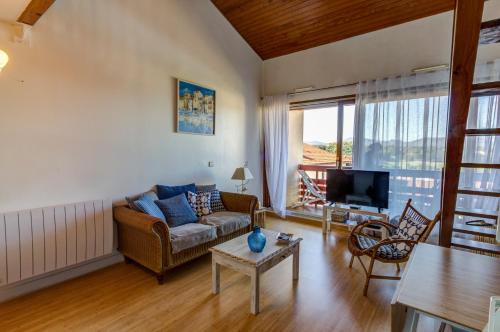 Appartement Plein Soleil Duplex Résidence plein soleil Bat Kabantxa Appt 205 Chemin de Baillenia Saint-Jean-de-Luz