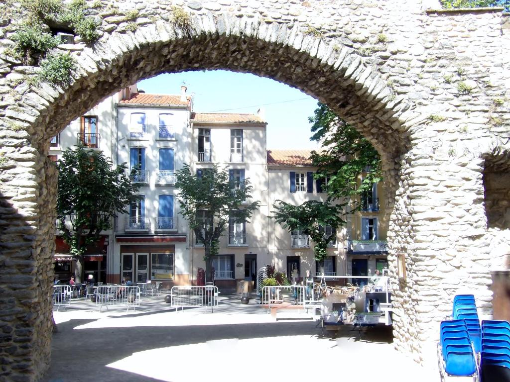 B&B / Chambre d'hôtes Poppys Chambres d'Hotes 7 Place Pablo Picasso, 66400 Céret