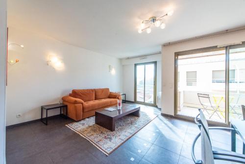 Appartement Port Antibes Saint Roch, 11 Antibes