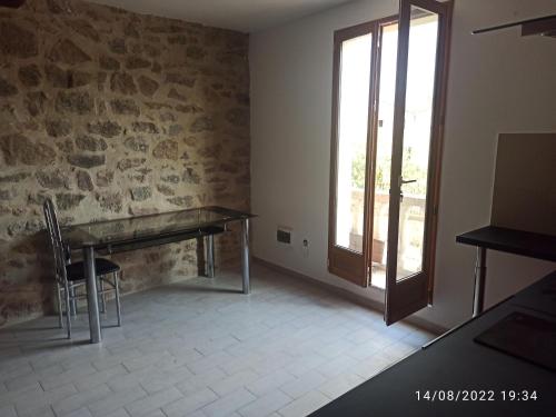 Appartement Porte Rouge 10 Avenue du Languedoc Capendu