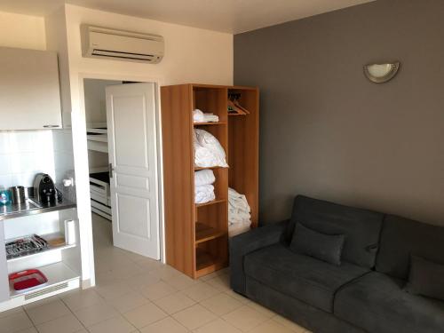 Appartement Porticcio centre plage à pieds, studio-cabine 4 Pers max, promo 7 nuits Veta Casavone - Résidence BELLA VISTA N°902 - 20166 PORTICCIO Porticcio