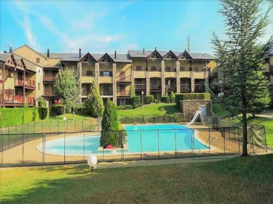 Chalet Preciosa casa con jardín y piscina 66 Avenue du Puigmal, 66760 Bourg-Madame