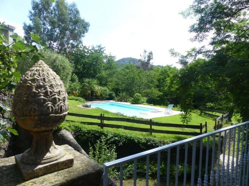 Maison de vacances Pretty Holiday Home in Ard che with Swimming Pool  Lalevade-dʼArdèche