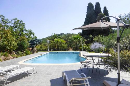 Pretty holiday home with garden and private pool, Gabian Gabian france