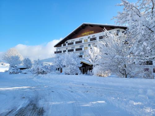 Privates Ein-Zimmer-Ferienappartement Sabine im Landhotel Seeg bei Füssen im Allgäu Seeg allemagne