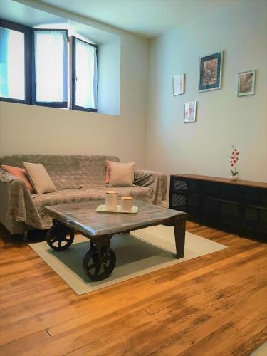 Appartement Proche gare, cosy, courte et moyenne durée 24 Rue Lamartine Bellegarde-sur-Valserine