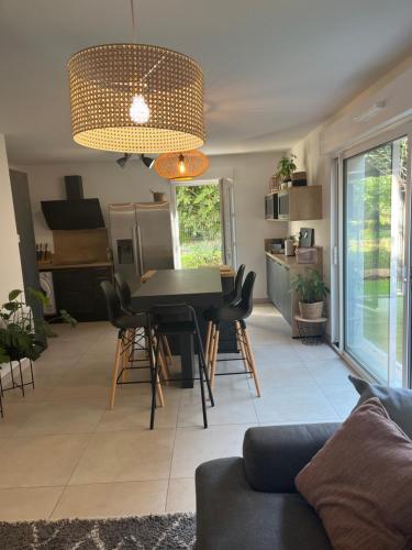 Appartement proche Montpellier et plages duplex 3ch centre-ville 2 parkings appartement 6 82 Chemin de la Mosson Villeneuve-lès-Maguelone