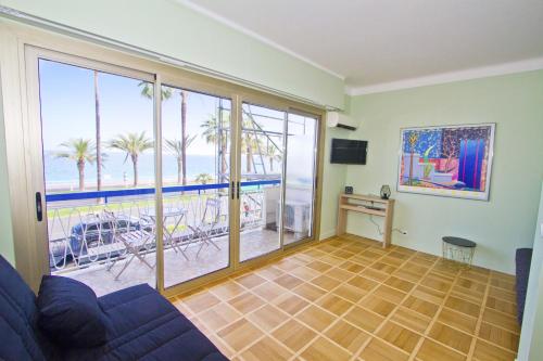 Appartement PROMENADE HOLIDAY - SUFFREN BEACH Promenade des Anglais 99 Nice