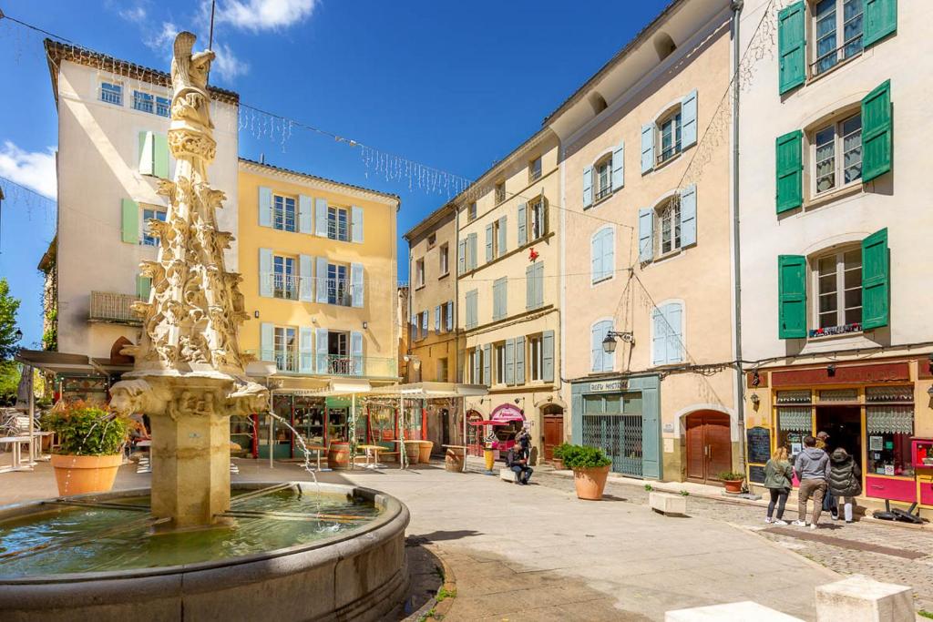 Appart'hôtel Provence Au Coeur Appart Hotels 1 Rue Grande, 04300 Forcalquier