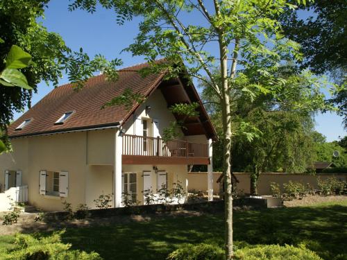 Maison de vacances Quaint Holiday Home in Faverolles with Pool and Pond  Faverolles