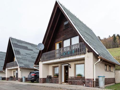 Maison de vacances Quaint Holiday Home with Private Balcony in Trusetal  Bad Liebenstein