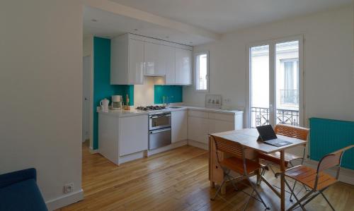 Appartement Quiet apartment near Montmartre 74 Rue Myrha Paris