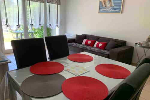 Quiet Apartment With Garden And Optical Fiber Cabourg france