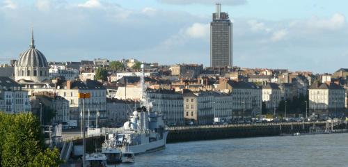 Quiet & Cosy near Loire River & Tramway Nantes france