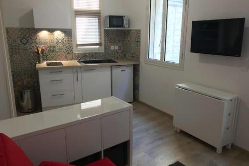 Appartement Quiet Studio For 2 Near Palais Des Papes 1 Rue du Vieux Sextier Avignon