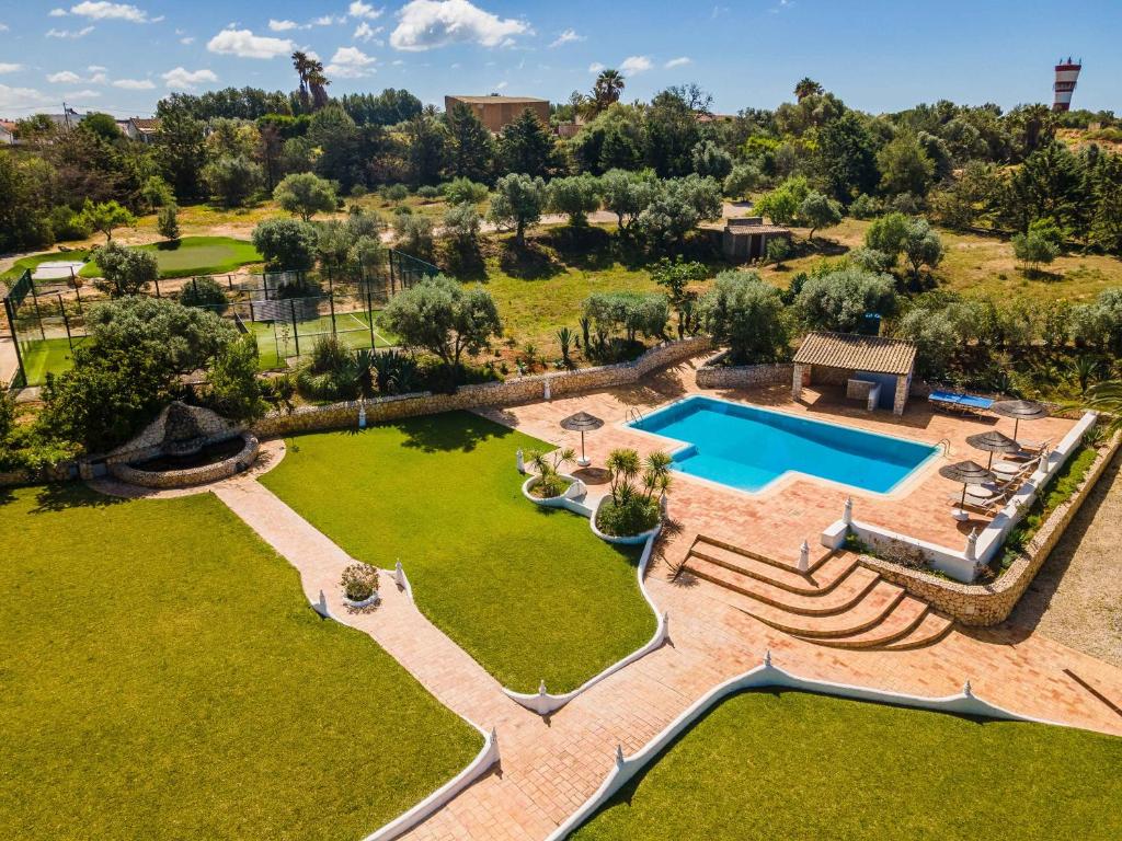 Villa Quinta das Castelhanas, Jardim Relvado, Piscina, Padel e Golf privados! Estrada das Castelhanas, 8500-322 Portimão