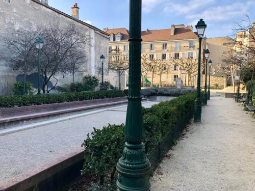 Rare appartement d'architecte en haut de Montmartre Paris france