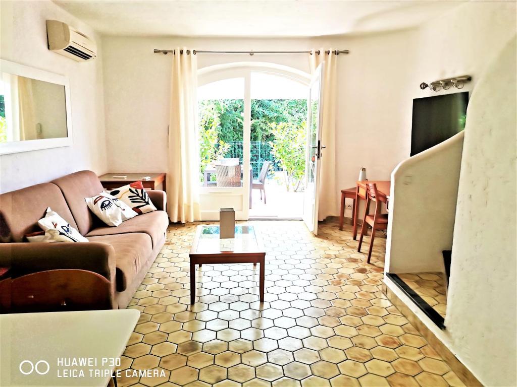 Appartement ravissant T3 bastide de robinson N16 778 Avenue de la Mer, 06210 Mandelieu-la-Napoule