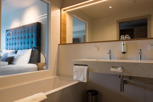 Hôtel Rebhan's Business und Wellness Hotel Ludwigsstädter Straße 97 + 99 Neukenroth