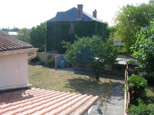 Recently renovated holiday house in the heart of a small French town Sainte-Cécile france