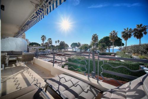 Appartement REF 1177 - Beautiful apartment Cannes Croisette 68 boulevard Croisette Cannes