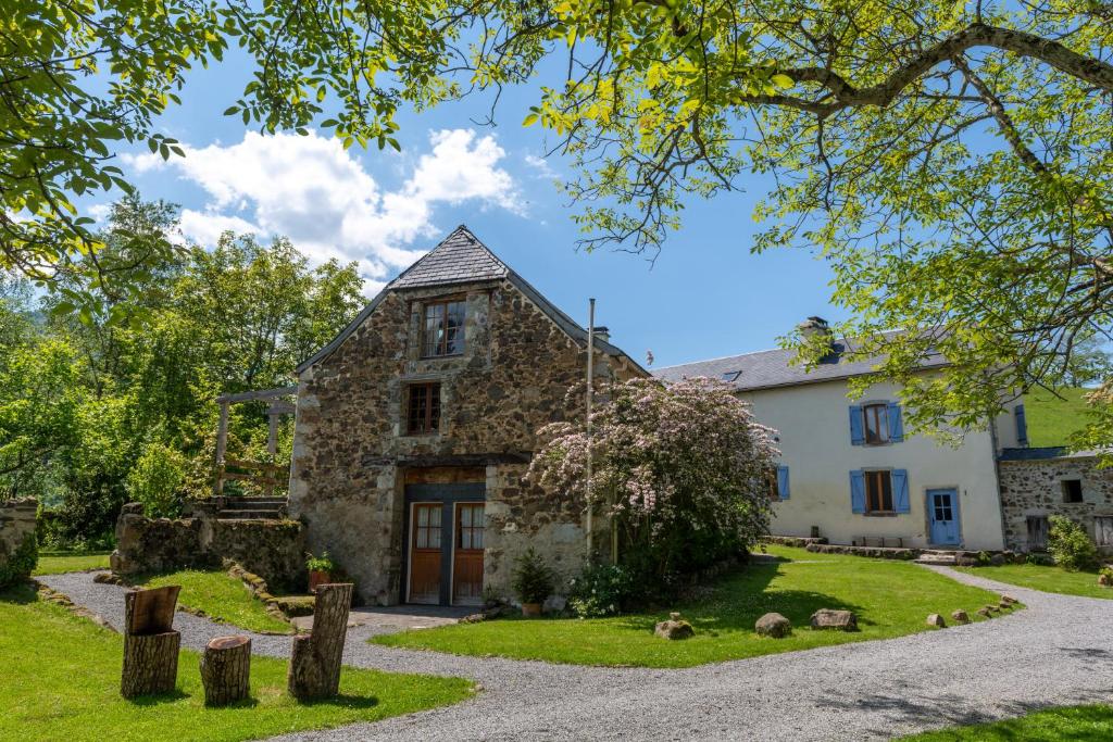 Maisons de vacances Refuge Out of the City Cibert, 64260 Arudy