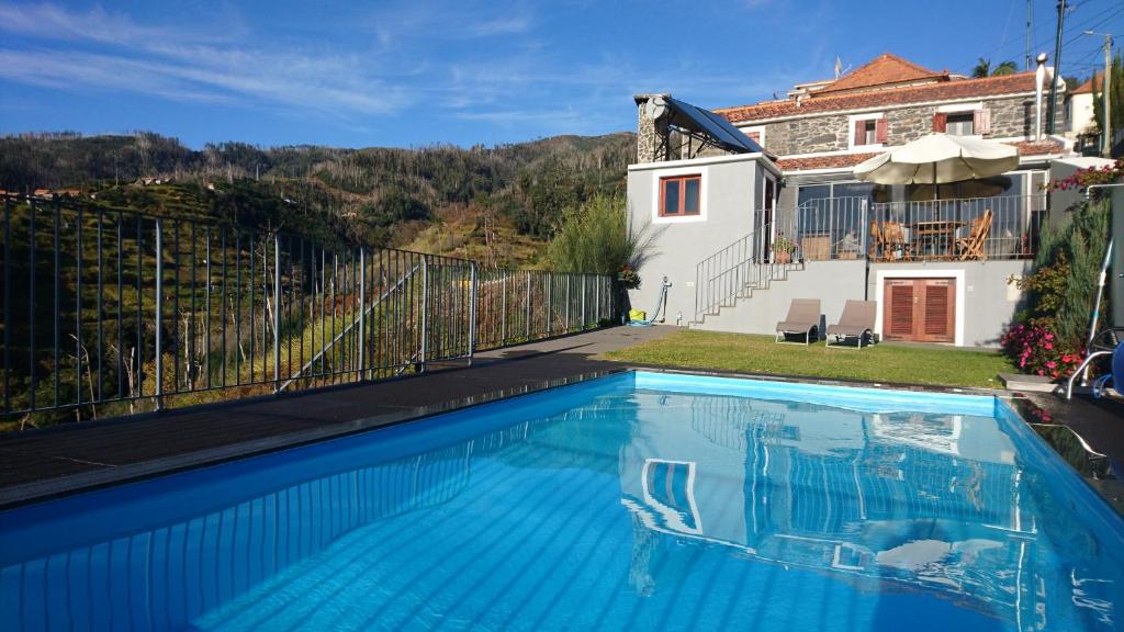 Maison de vacances Refúgio da serra Caminho das Faias 63, 9370-725 Arco da Calheta