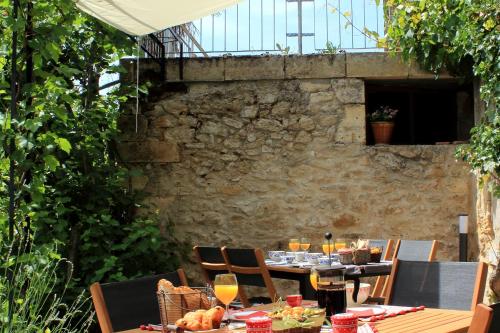 B&B / Chambre d'hôtes Relais de la Renaissance Lieu dit Le Bourg Relais de la Renaissance Saint-Michel-de-Montaigne