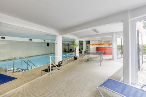 Relax-Apartment mit Indoor-Pool, Fitness und Netflix am Bodensee Uhldingen-Mühlhofen allemagne