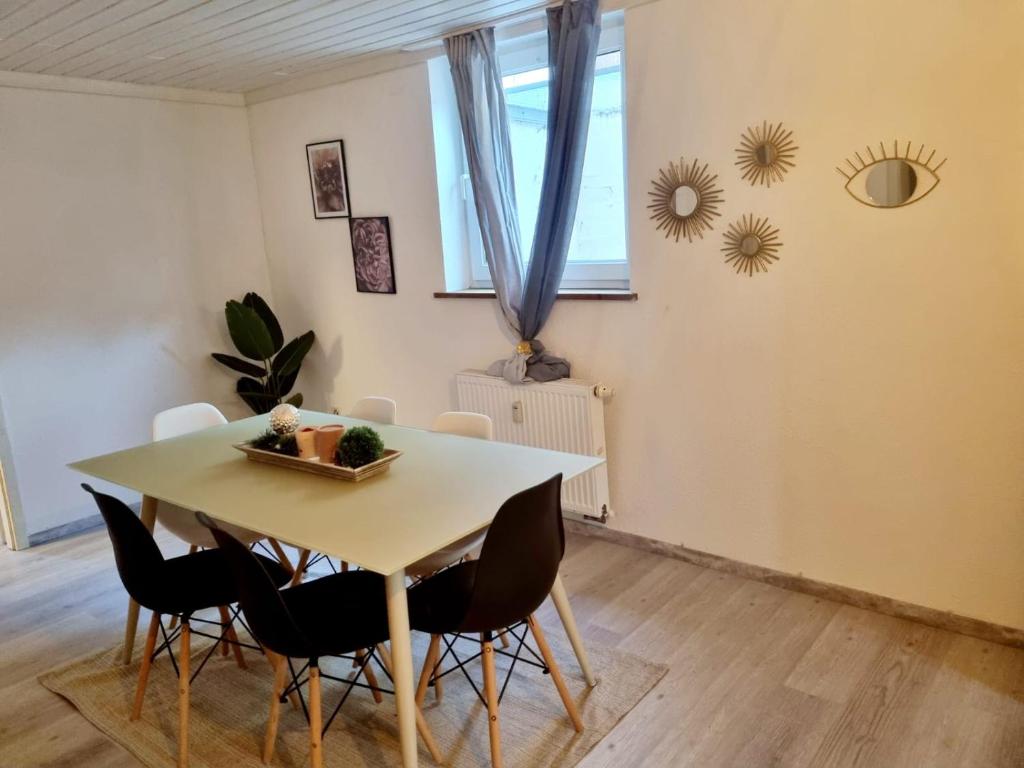 Appartement RELAX Wohnung an der Bergstraße mit Garten 20 Die Neuwiese, 68649 Groß-Rohrheim