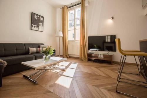 Appartement Remodeled Parisian Apartment 22 Rue Vieille du Temple Paris